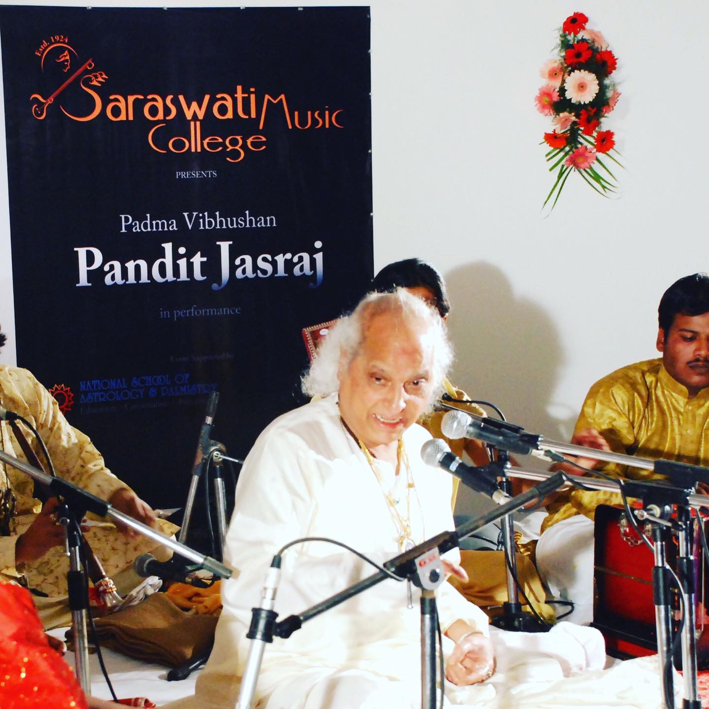Padma Vibhushan Pandit Jasraj in concert at Saraswati Music College