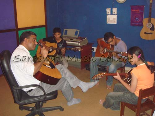 Guitar classes at SMC