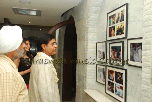 A closer look at the photo archive